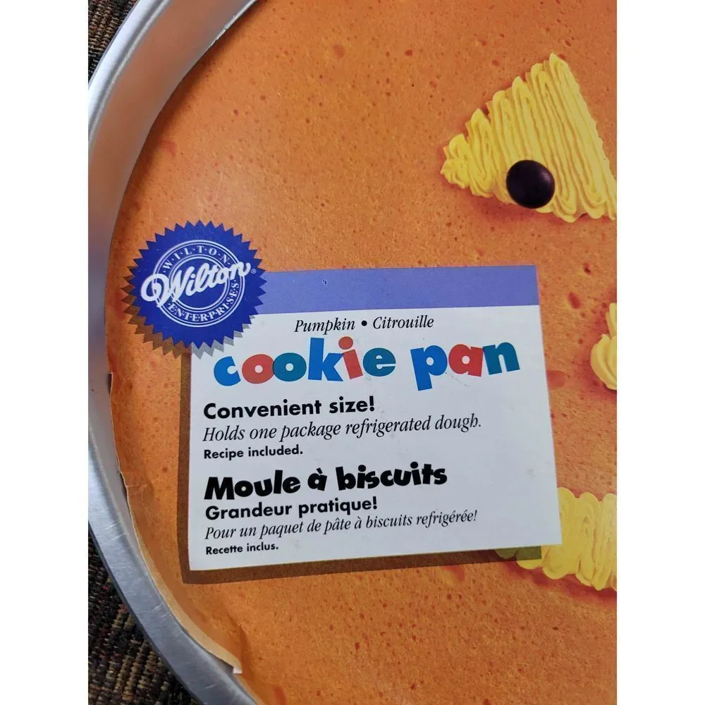 Vintage Wilton Pumpkin Cookie Pan- NWT